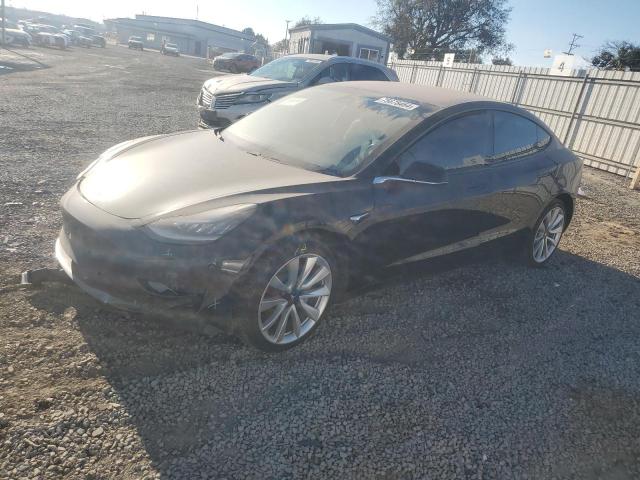 tesla model 3 2018 5yj3e1ea2jf157389