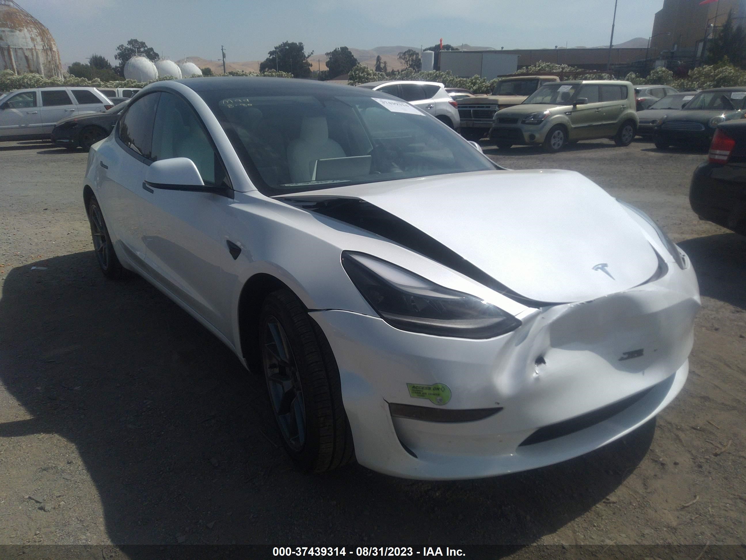 tesla model 3 2023 5yj3e1ea2pf488949