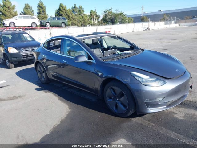 tesla model 3 2018 5yj3e1ea7jf033831