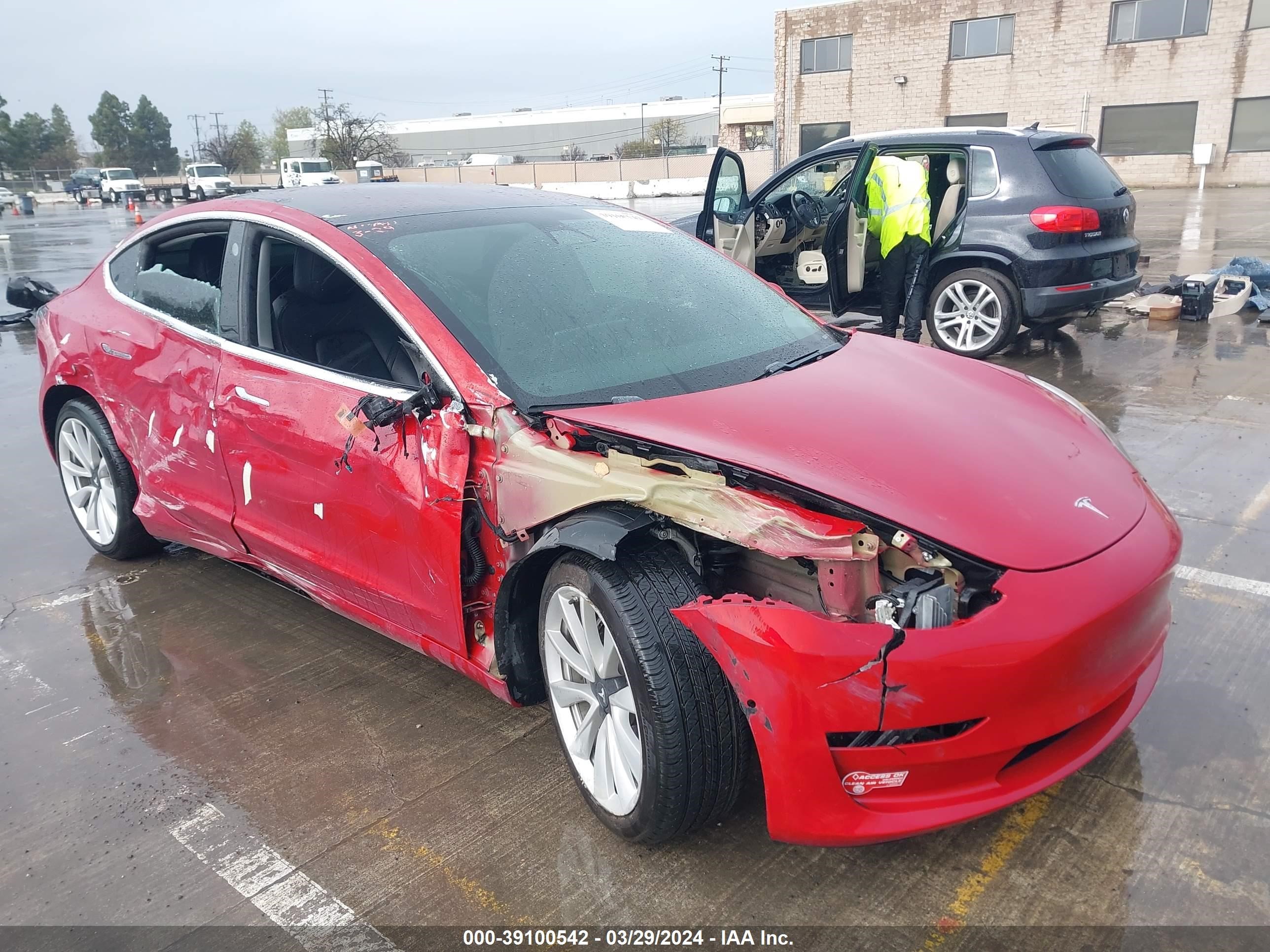 tesla model 3 2018 5yj3e1ea7jf048054