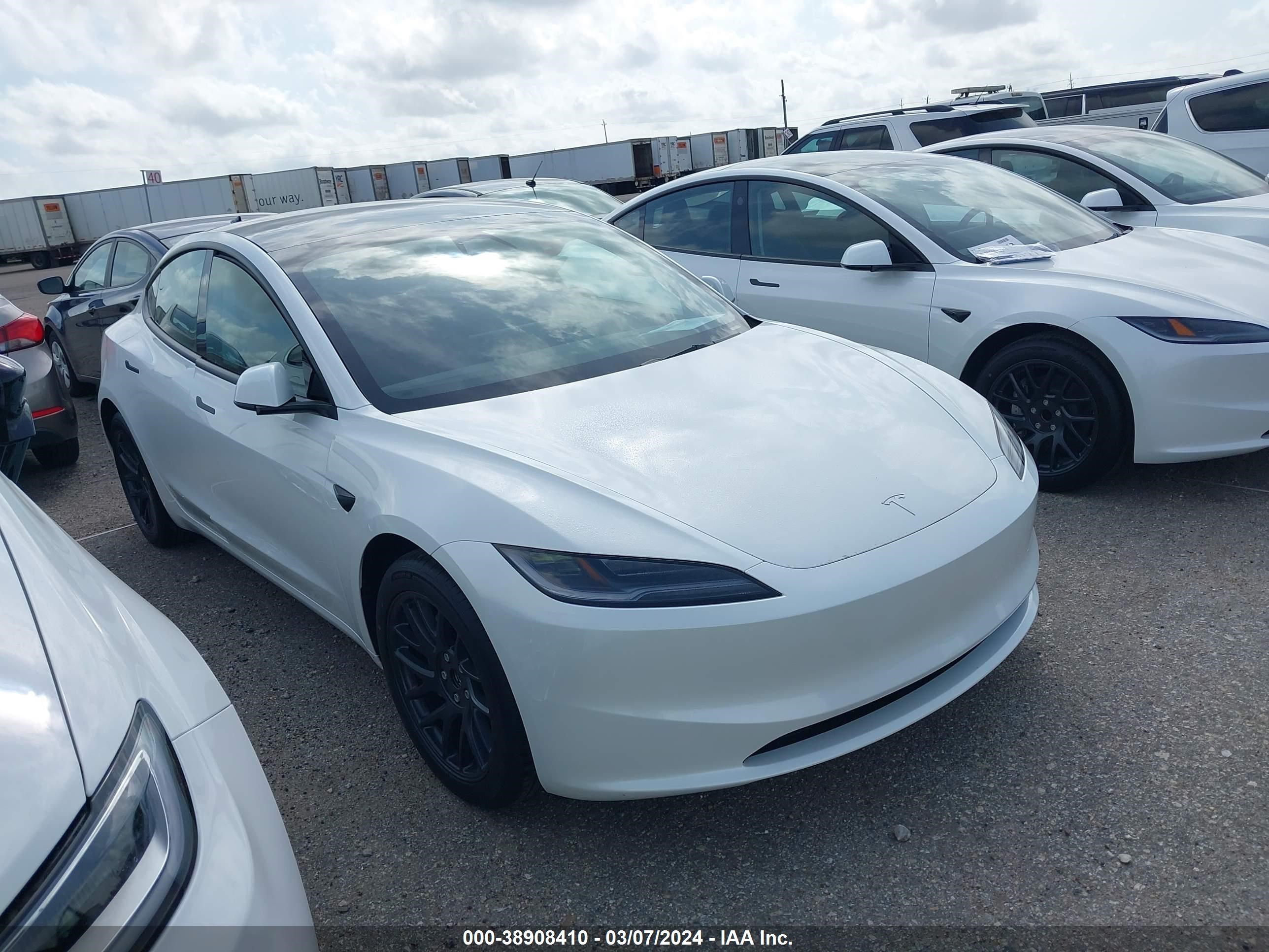 tesla model 3 2024 5yj3e1ea7rf722327