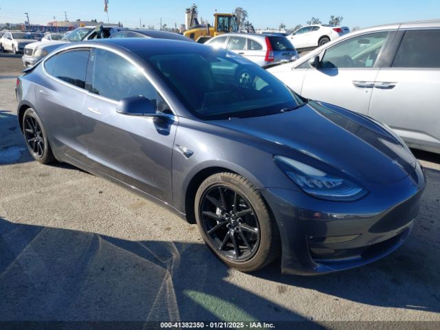 tesla model 3 2018 5yj3e1ea8jf008498