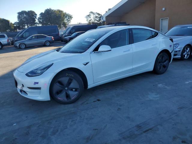 tesla model 3 2018 5yj3e1ea8jf161866