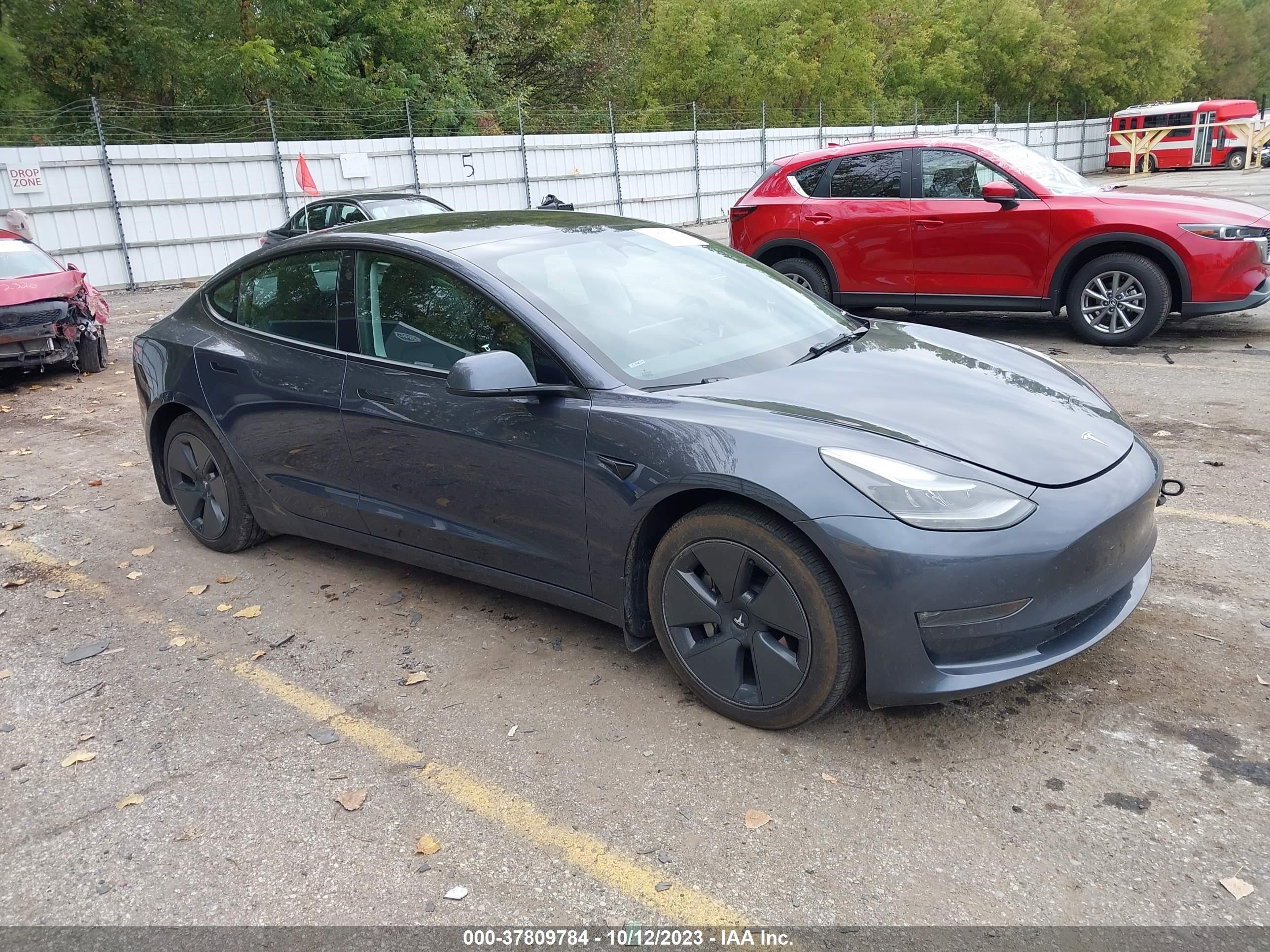 tesla model 3 2022 5yj3e1eb0nf181298