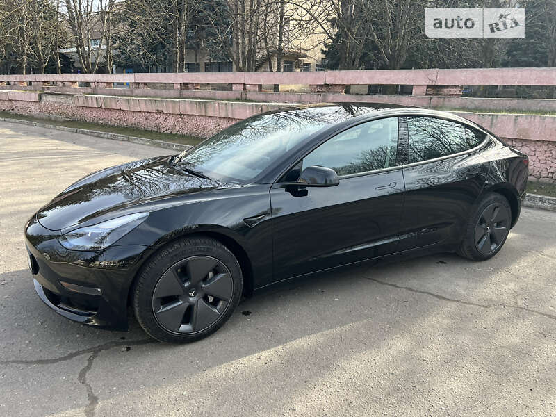 tesla model 3 2022 5yj3e1eb1nf331743