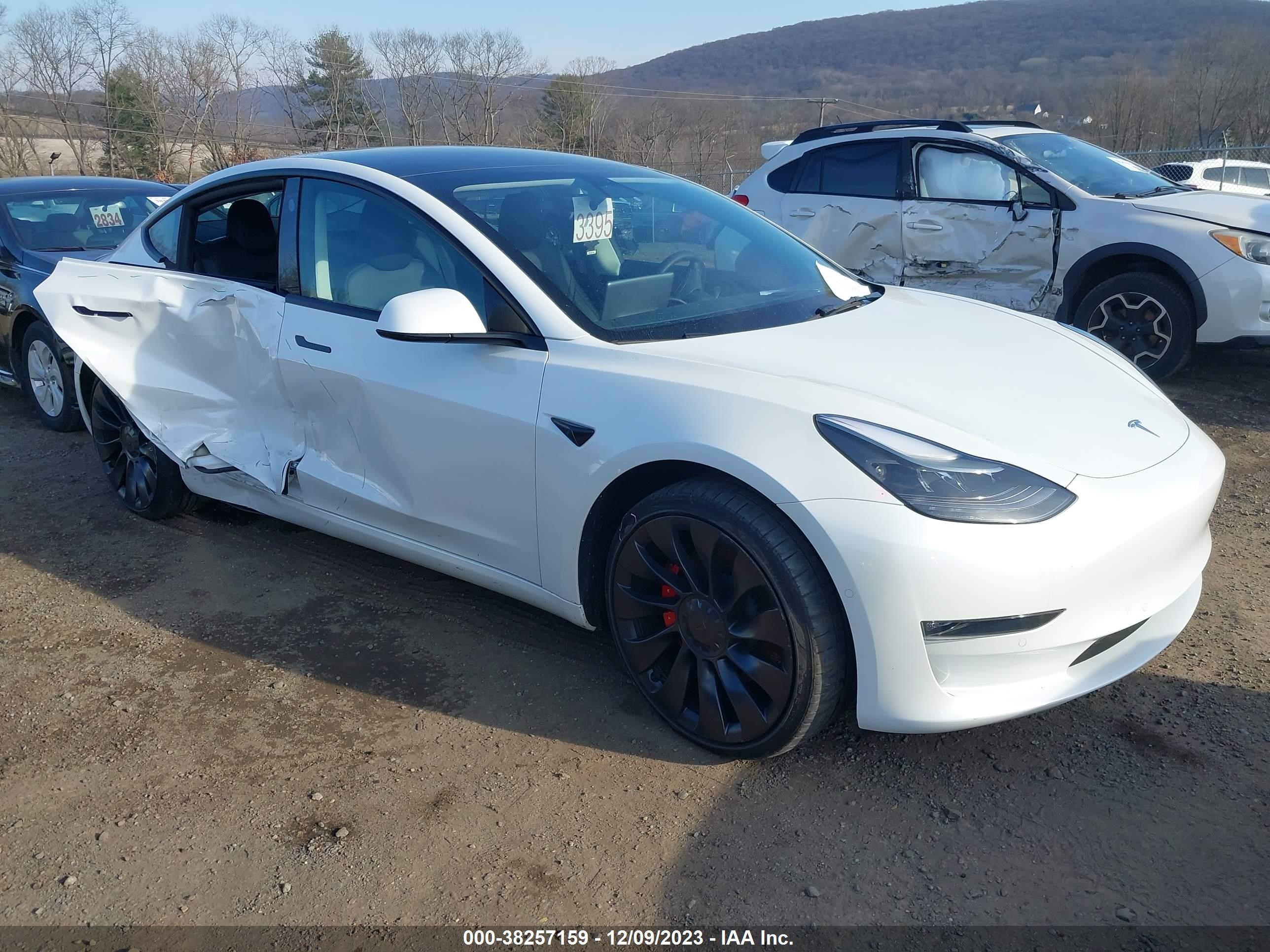 tesla model 3 2022 5yj3e1ec7nf261576