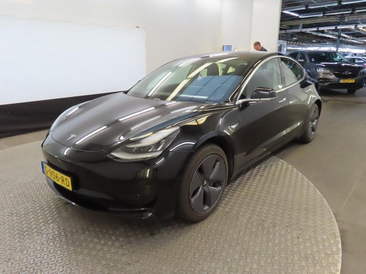 tesla  2019 5yj3e7ea2lf540917