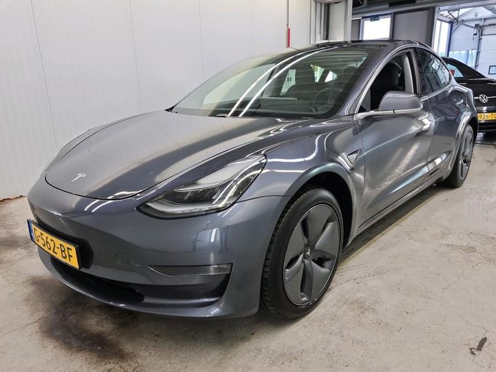 tesla 3 2019 5yj3e7ea9kf374717