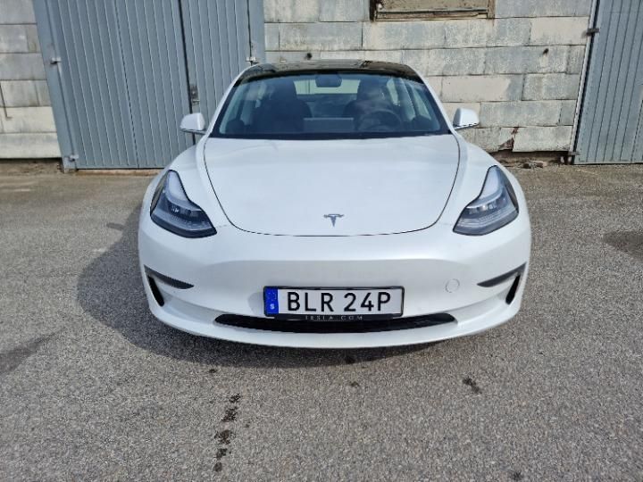 tesla model 3 saloon 2019 5yj3e7eb6kf498081