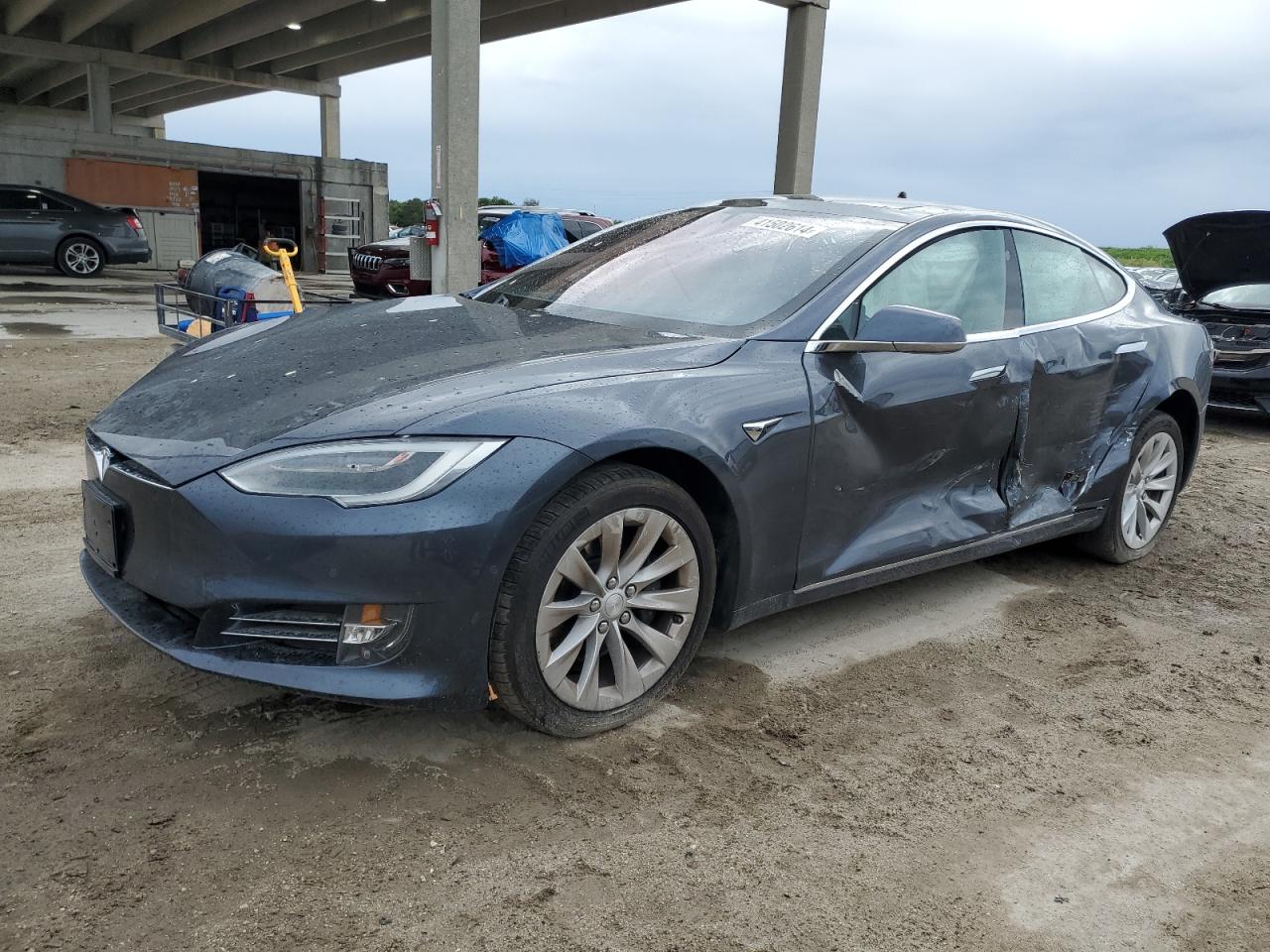 tesla model s 2018 5yjsa1e26jf261836