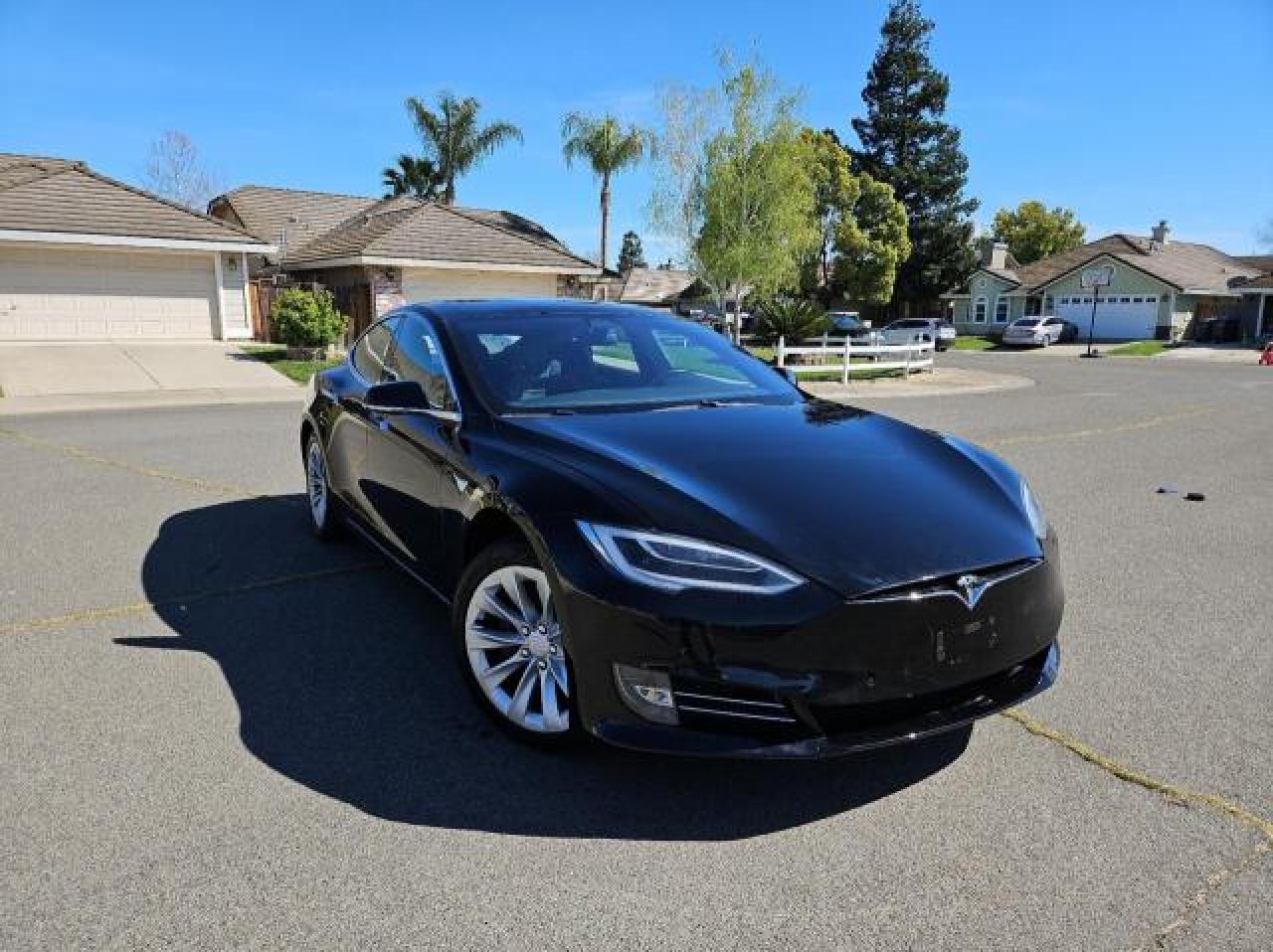 tesla model s 2018 5yjsa1e2xjf300119