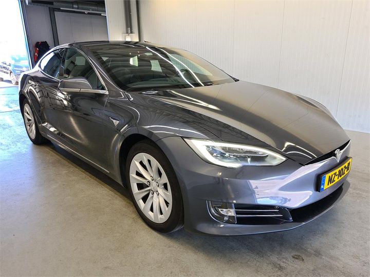 tesla s 2017 5yjsa7e14hf190995