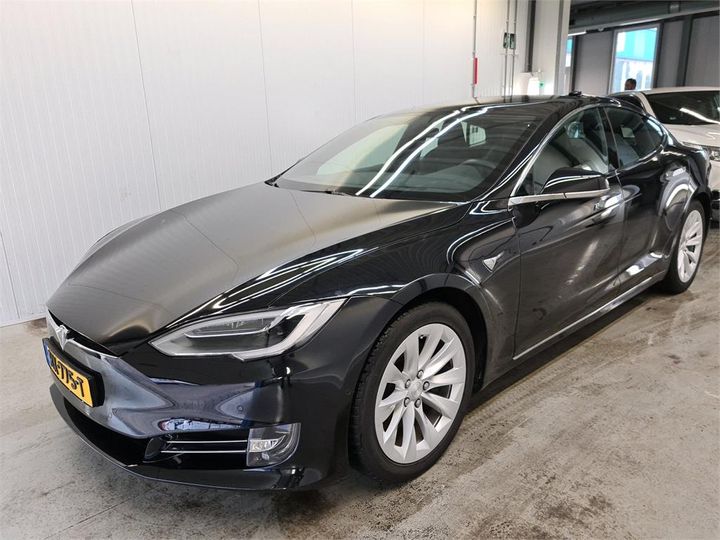 tesla s 2018 5yjsa7e28jf235242