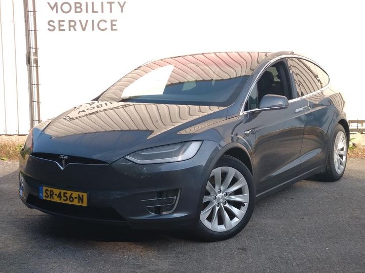 tesla model 2018 5yjxcce21jf092224