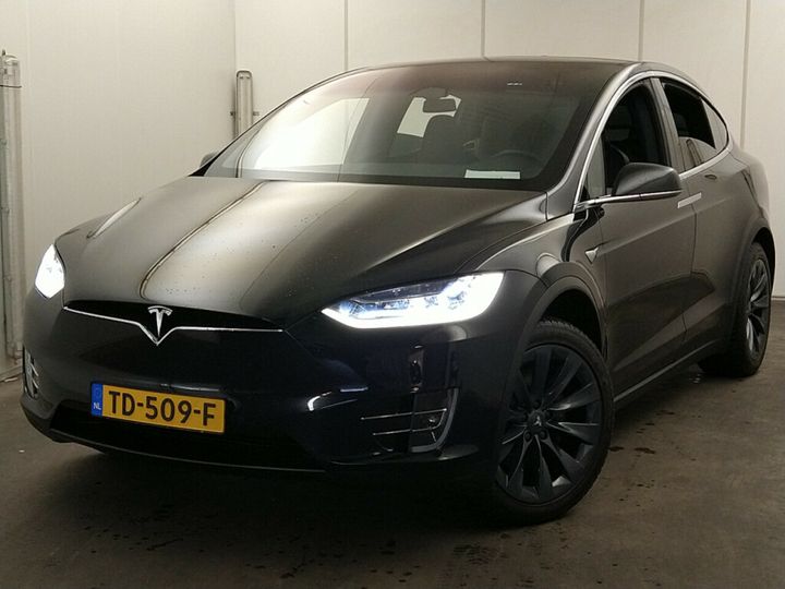 tesla model 2018 5yjxcce23jf101120