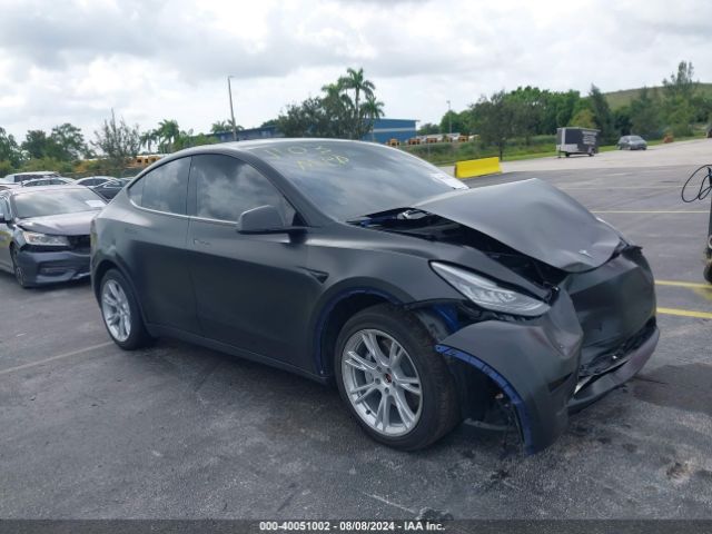 tesla model y 2021 5yjygdee3mf061103