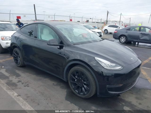 tesla model y 2021 5yjygdee3mf093078