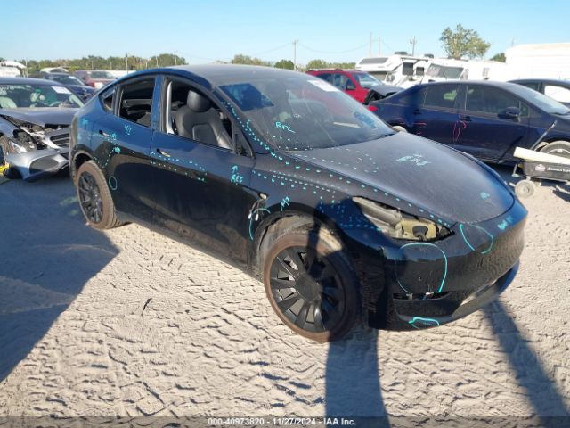 tesla model y 2021 5yjygdeexmf304552