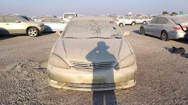 toyota camry 2004 6t1be32k44x459801