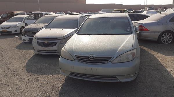 toyota camry 2004 6t1be32k74x454642