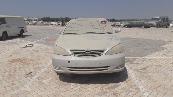 toyota camry 2004 6t1be32kx4x469412
