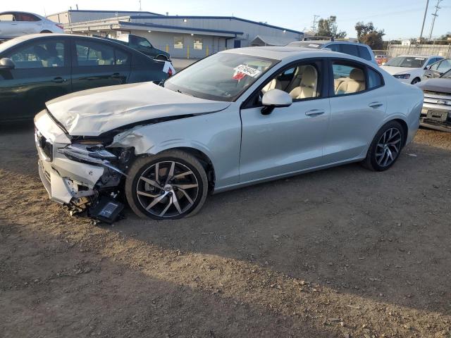 volvo s60 t5 mom 2019 7jr102fk5kg010818