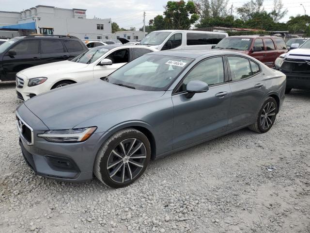 volvo s60 t5 mom 2021 7jr102fk8mg093244