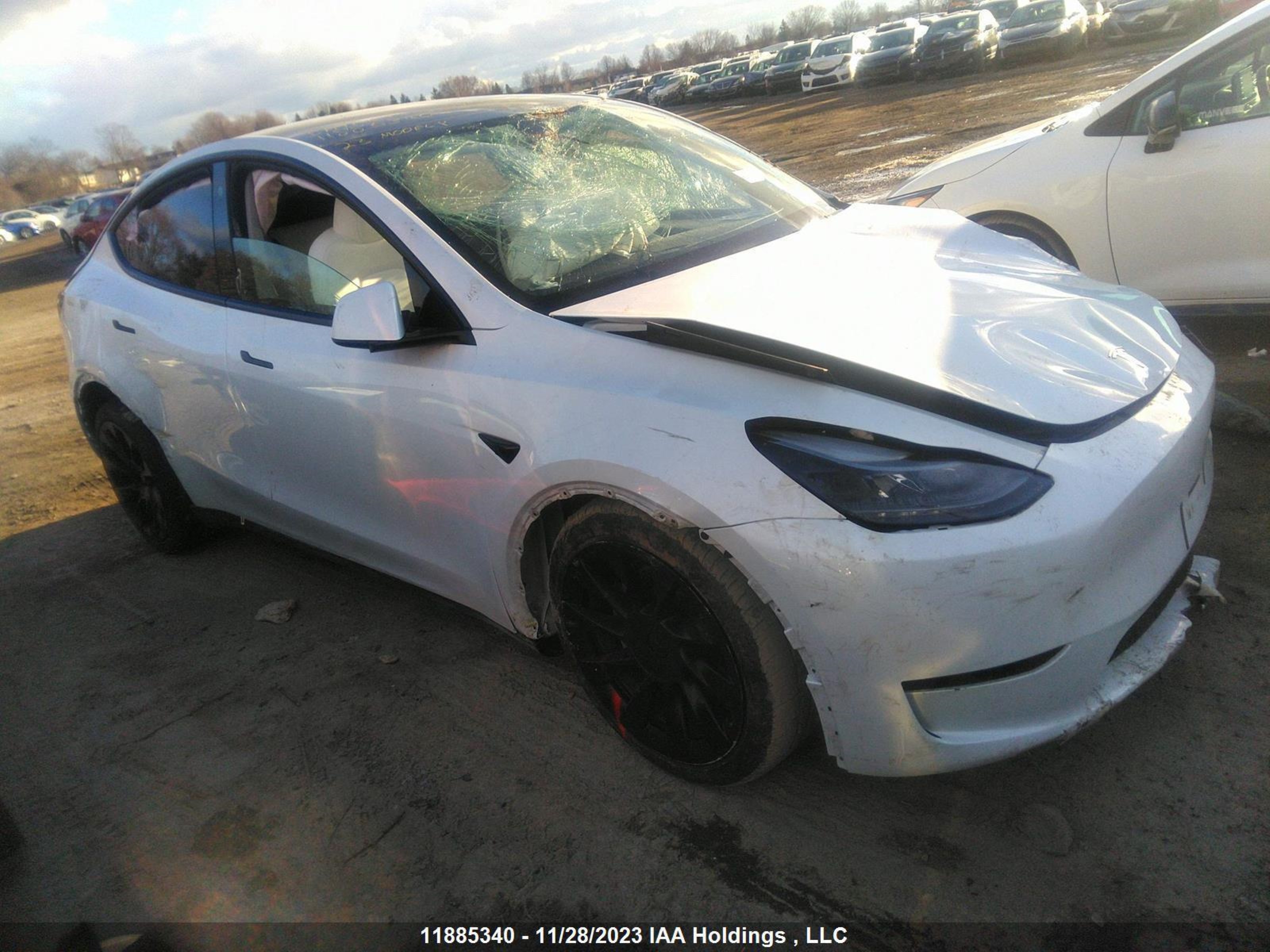 tesla model y 2023 7saygaee2pf763841