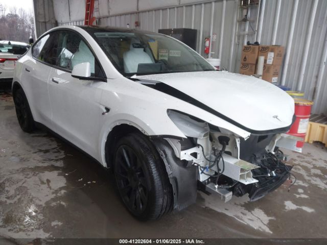 tesla model y 2023 7saygaee5pf867286