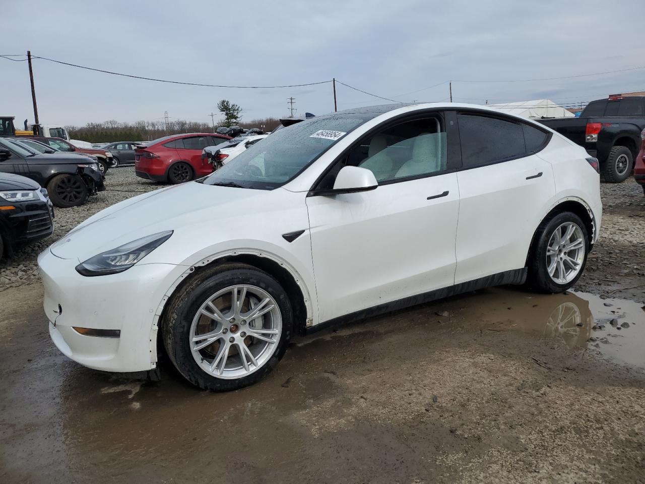 tesla model y 2022 7saygaee6nf401735