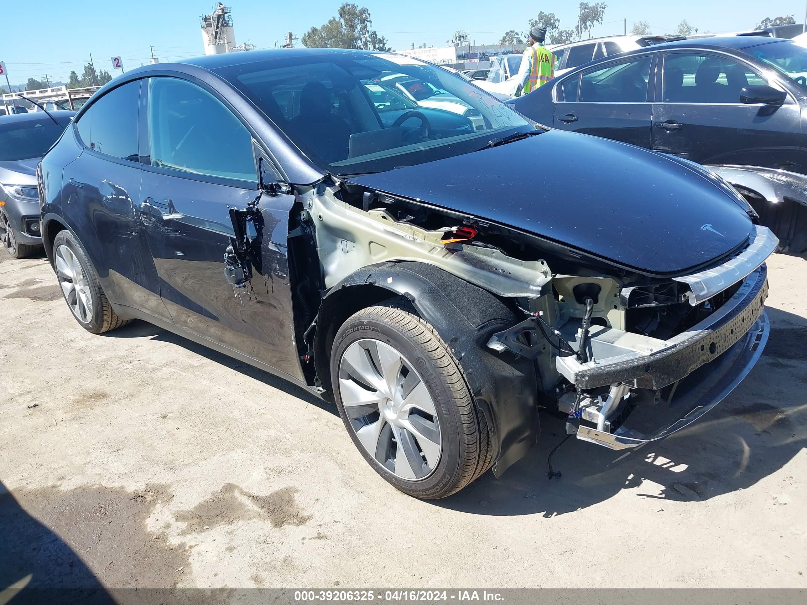 tesla model y 2024 7saygaee8rf981480