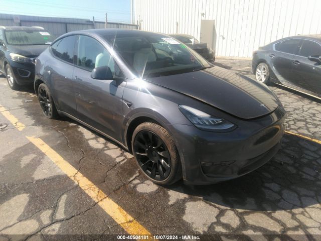 tesla model y 2022 7saygaee9nf570597