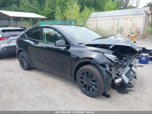 tesla model y 2024 7saygded1rf057360