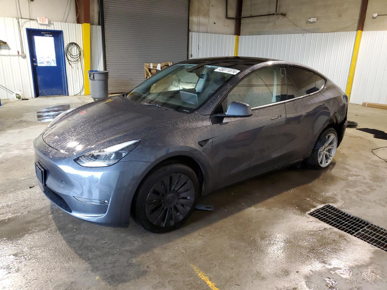 tesla model y 2023 7saygded3pf933570