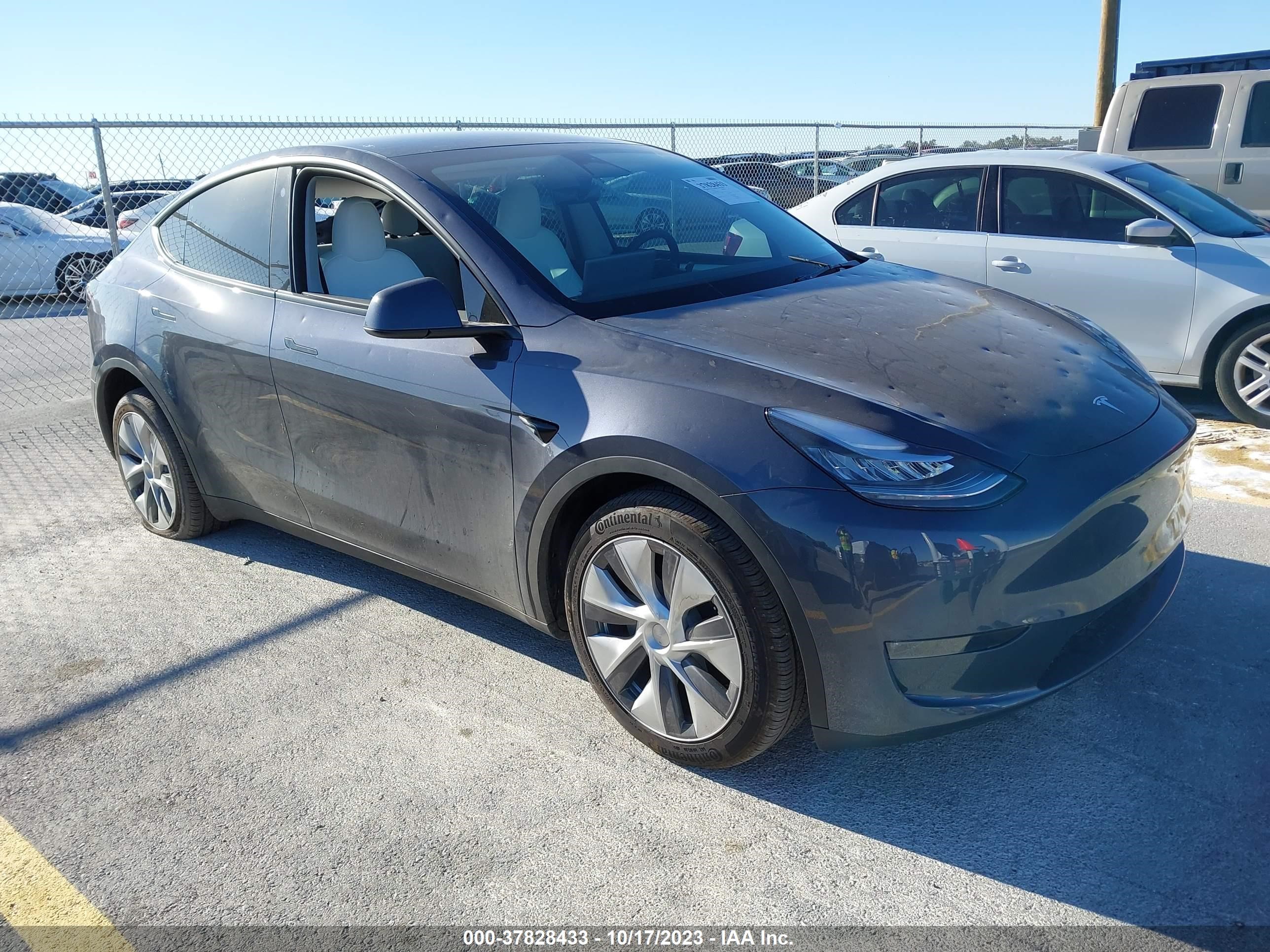 tesla model y 2023 7saygdee1pa095237