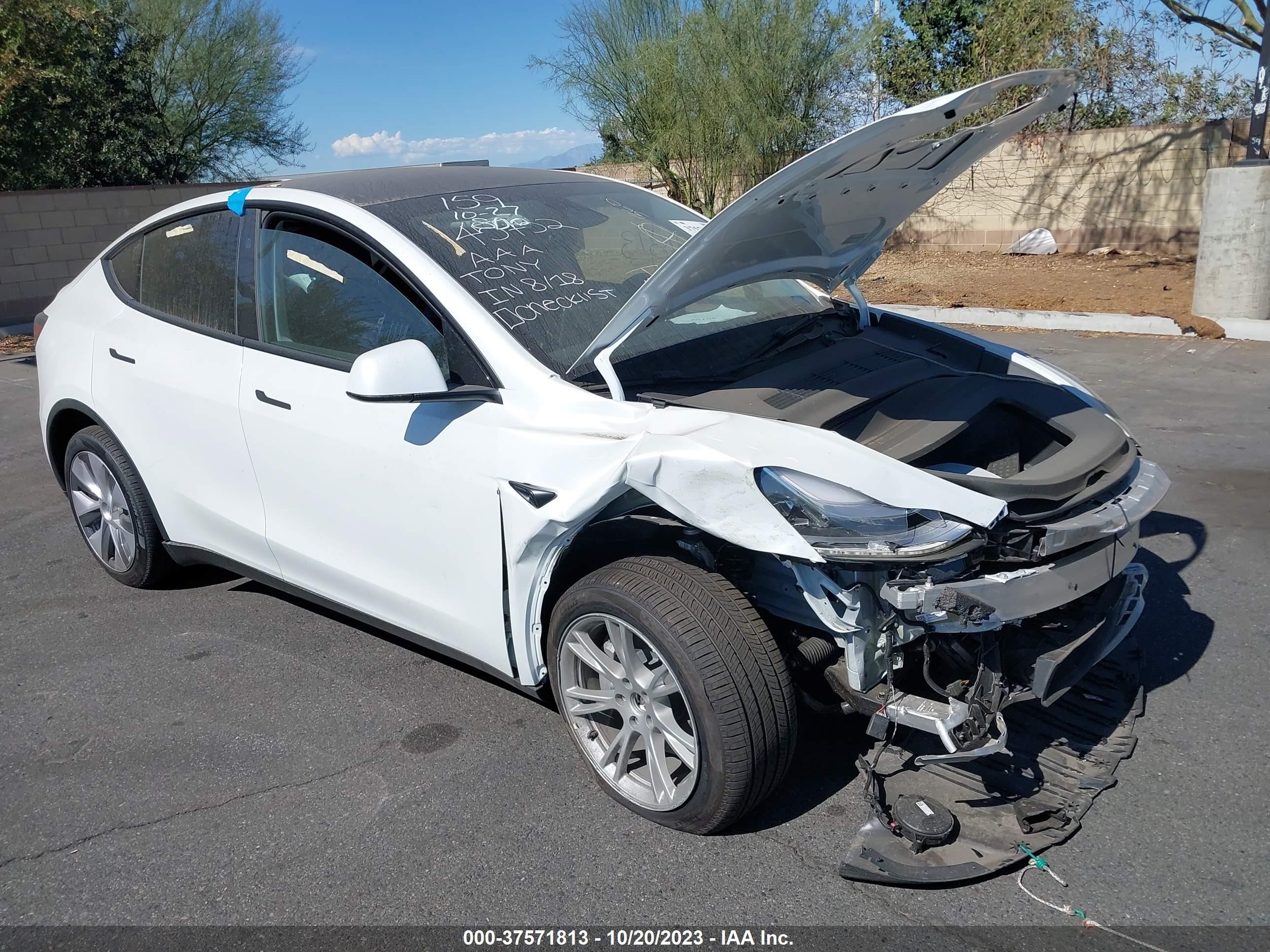 tesla model y 2023 7saygdee2pa137723