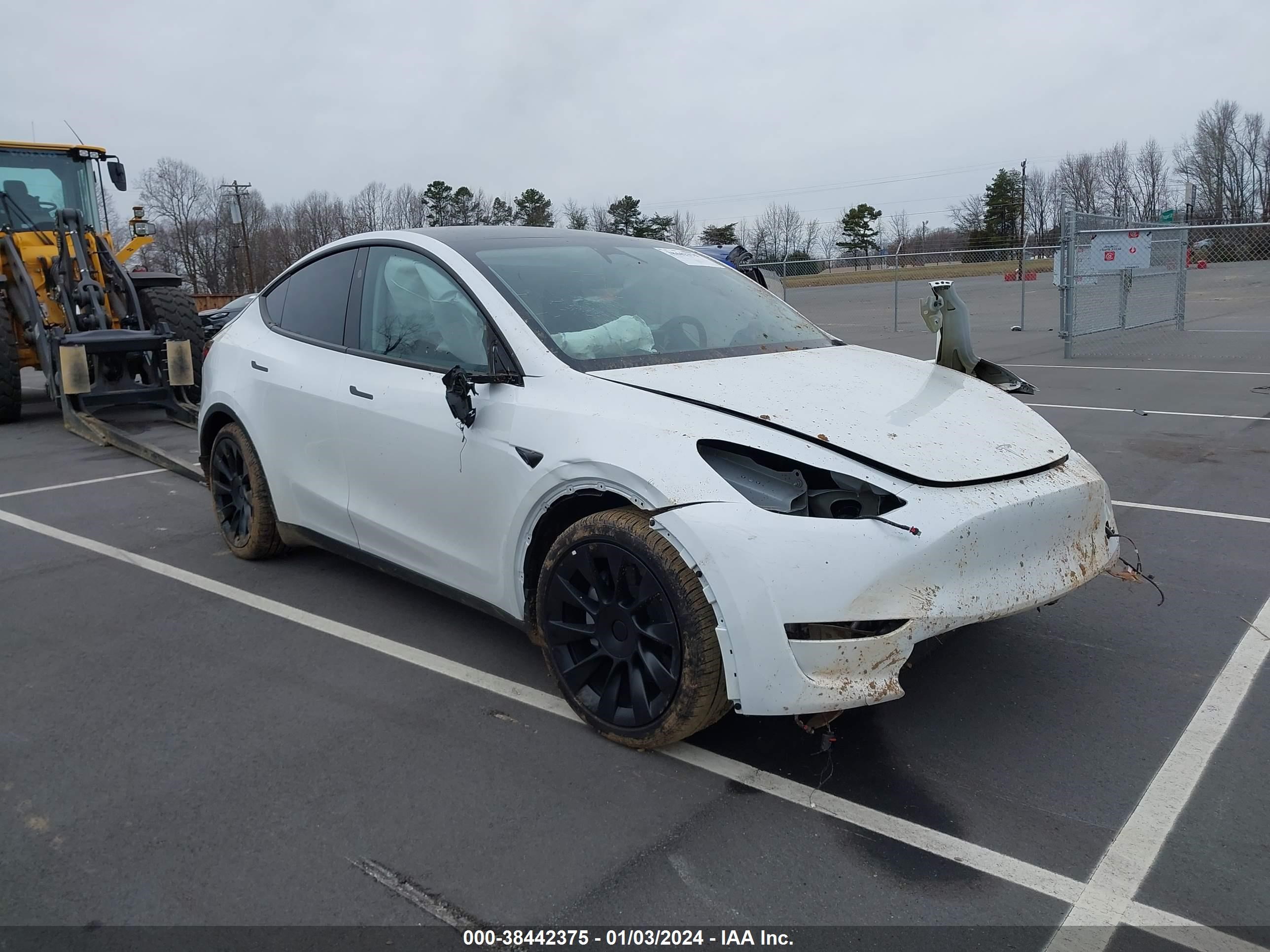 tesla model y 2023 7saygdee2pa161102