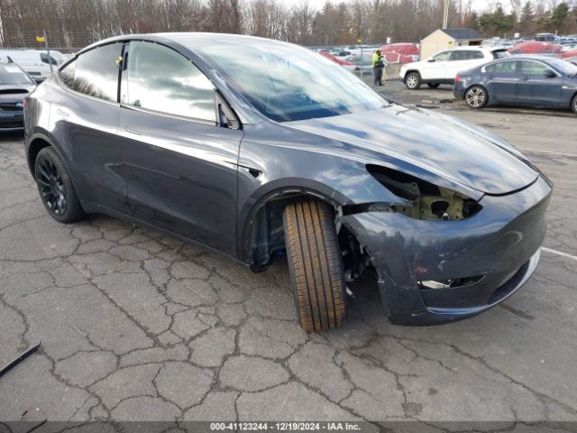 tesla model y 2024 7saygdee2ra233127