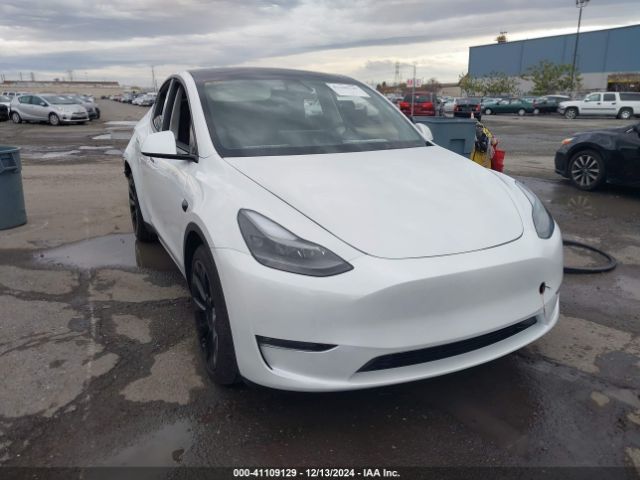 tesla model y 2024 7saygdee2rf067730