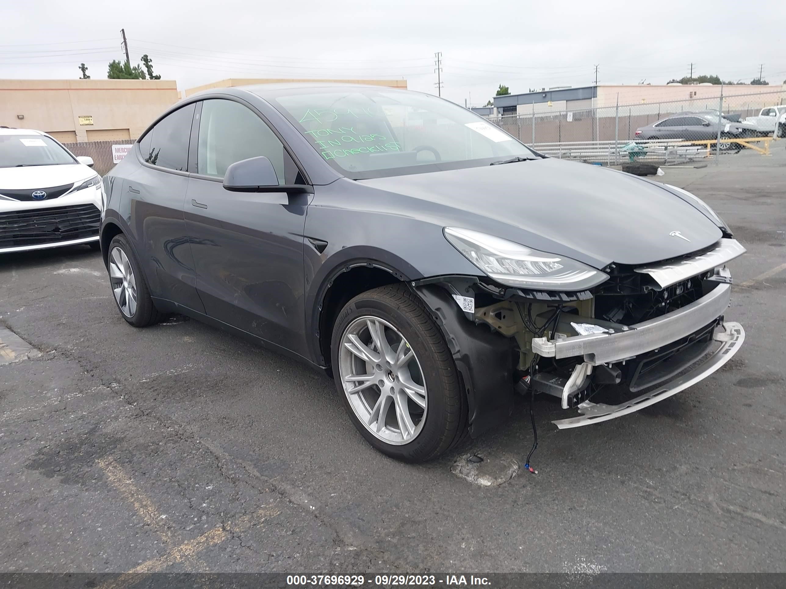 tesla model y 2023 7saygdee4pa122866