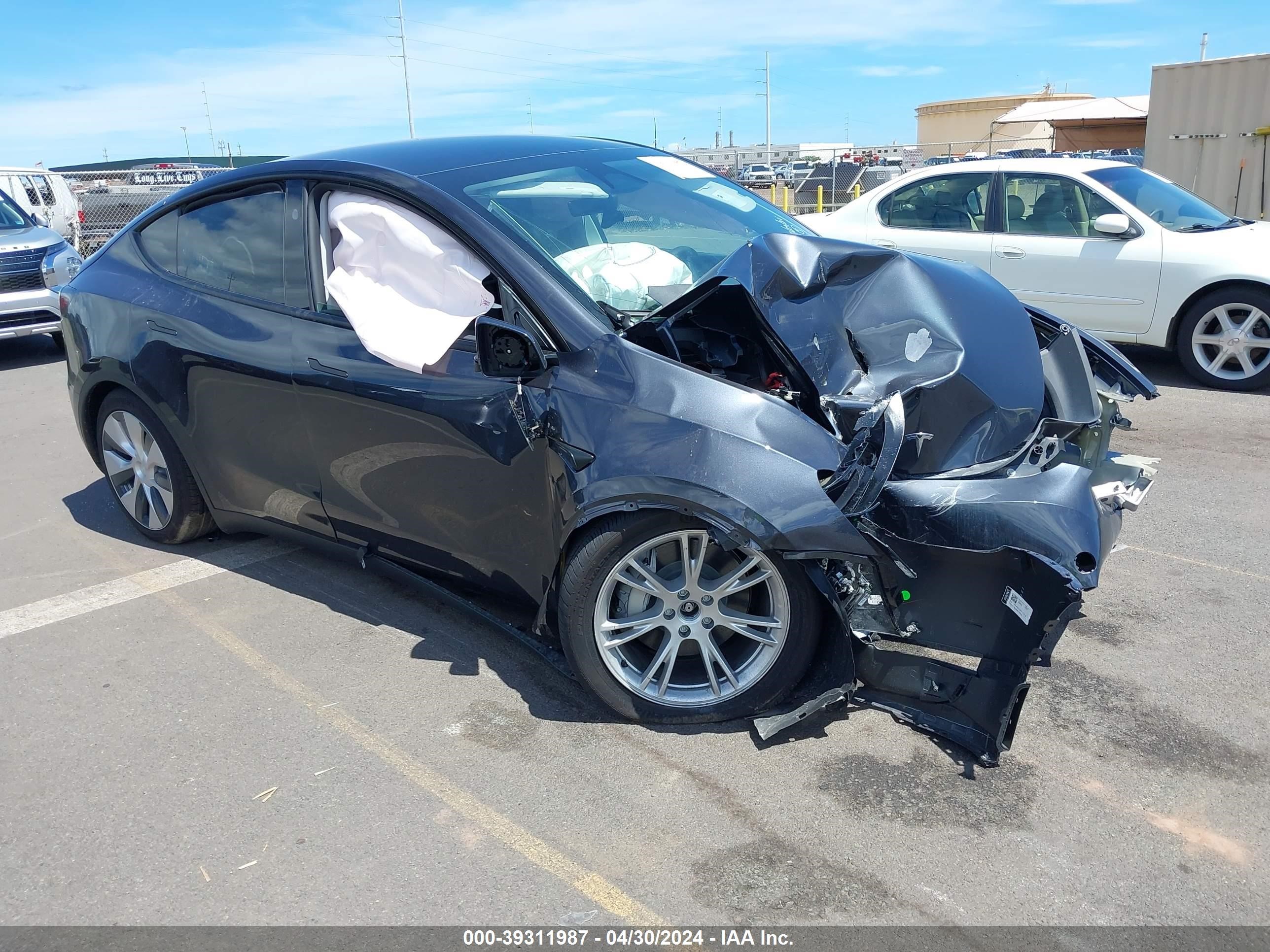 tesla model y 2024 7saygdee4rf031649