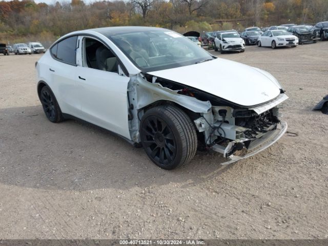 tesla model y 2022 7saygdee5nf488495