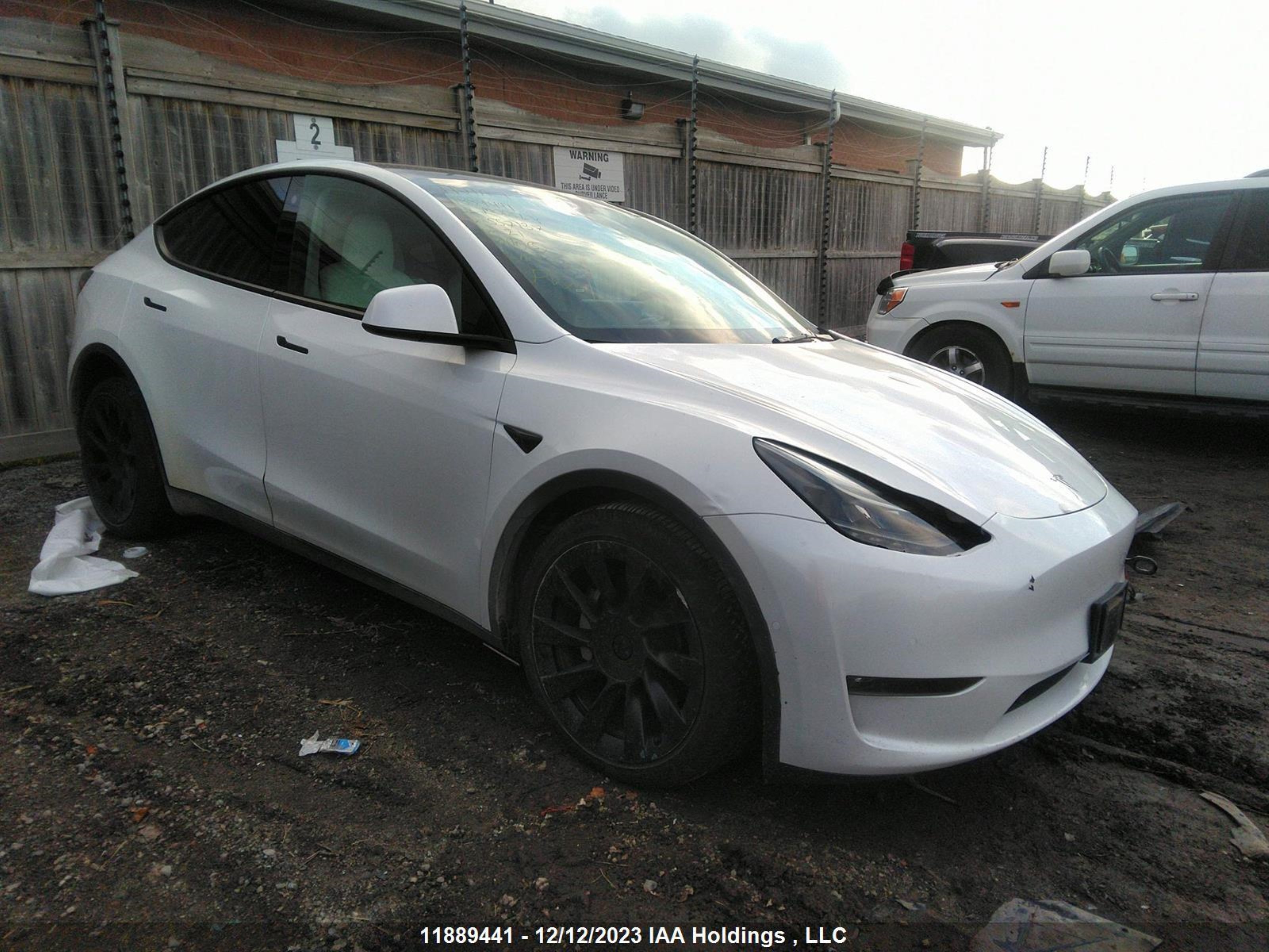 tesla model y 2022 7saygdee7nf557137