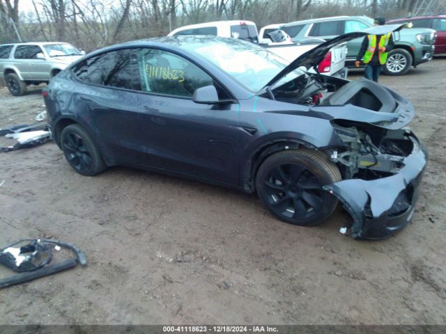 tesla model y 2024 7saygdee7ra214802