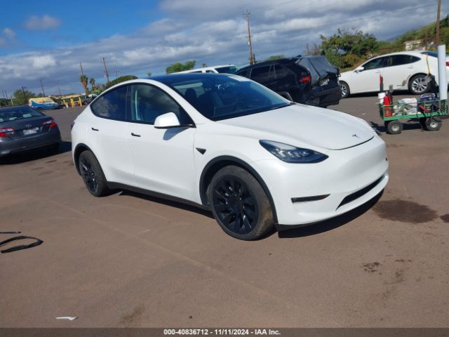 tesla model y 2022 7saygdee8nf573282