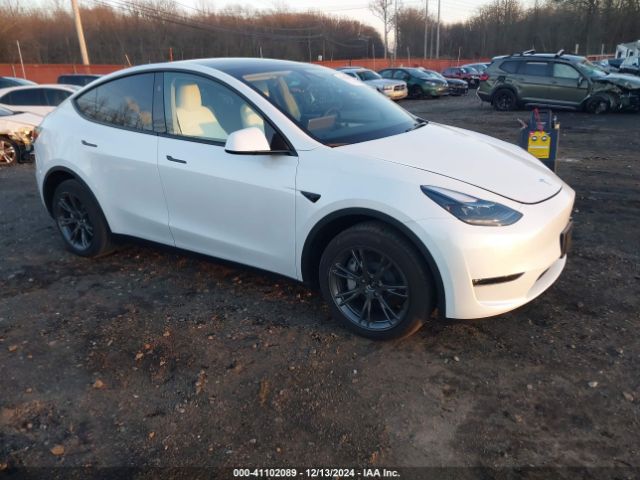 tesla model y 2024 7saygdee9rf180607