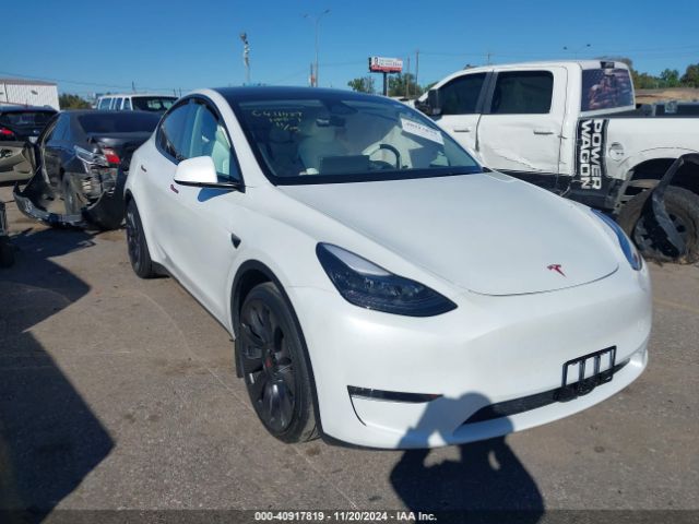 tesla model y 2024 7saygdef7ra335483