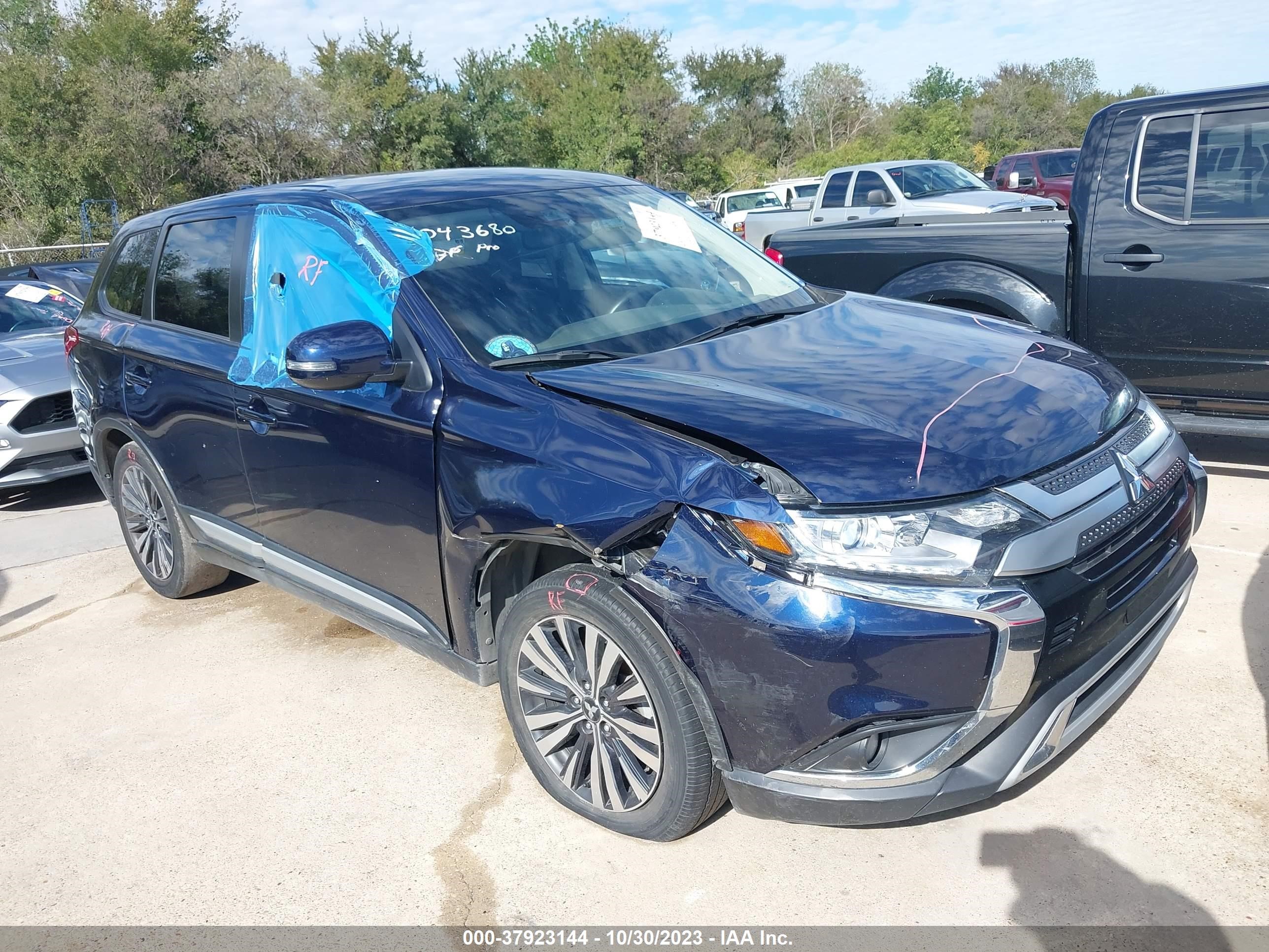 mitsubishi outlander 2020 ja4ad3a31lz043680