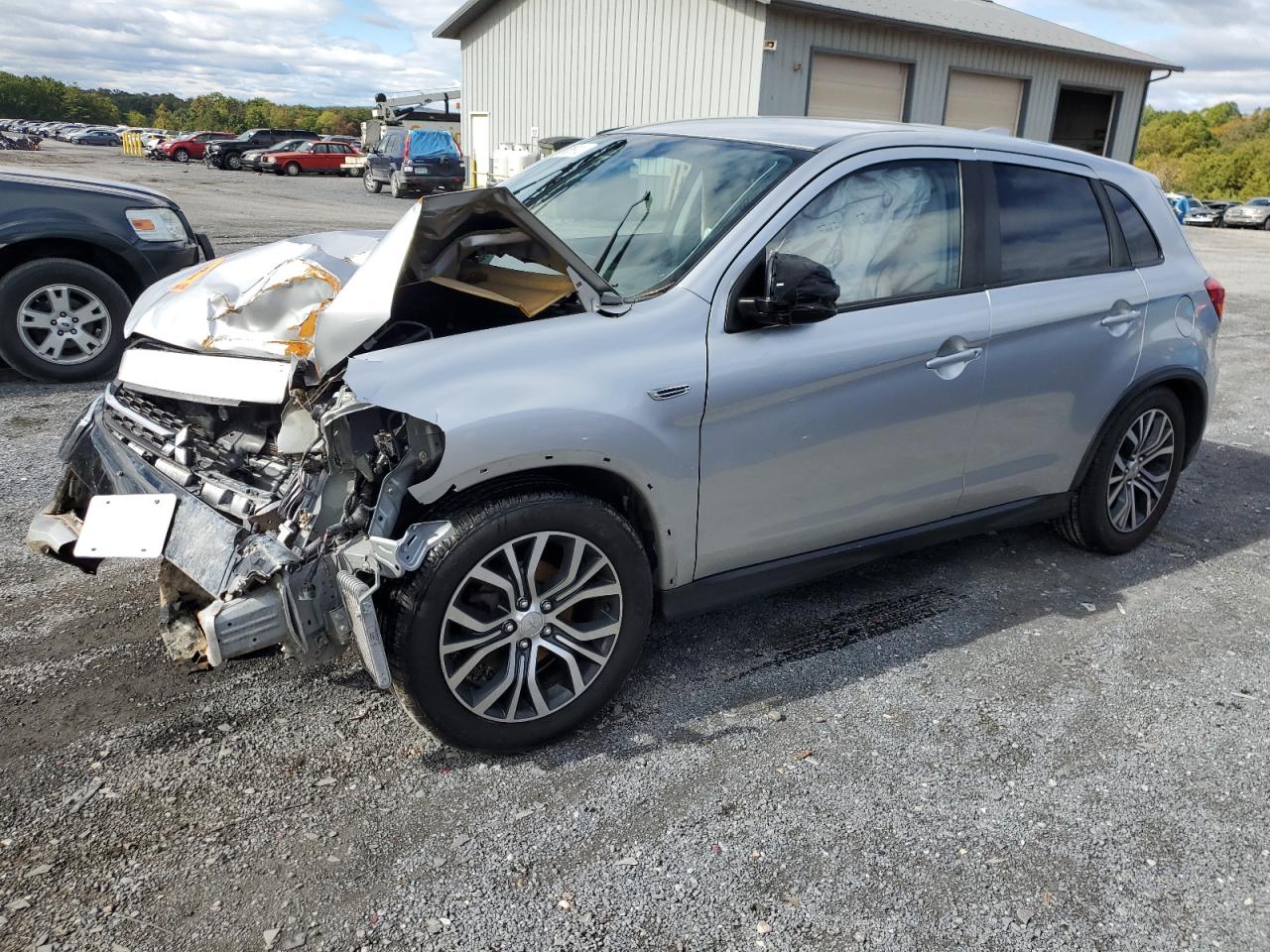 mitsubishi outlander 2018 ja4ap3au8ju017779