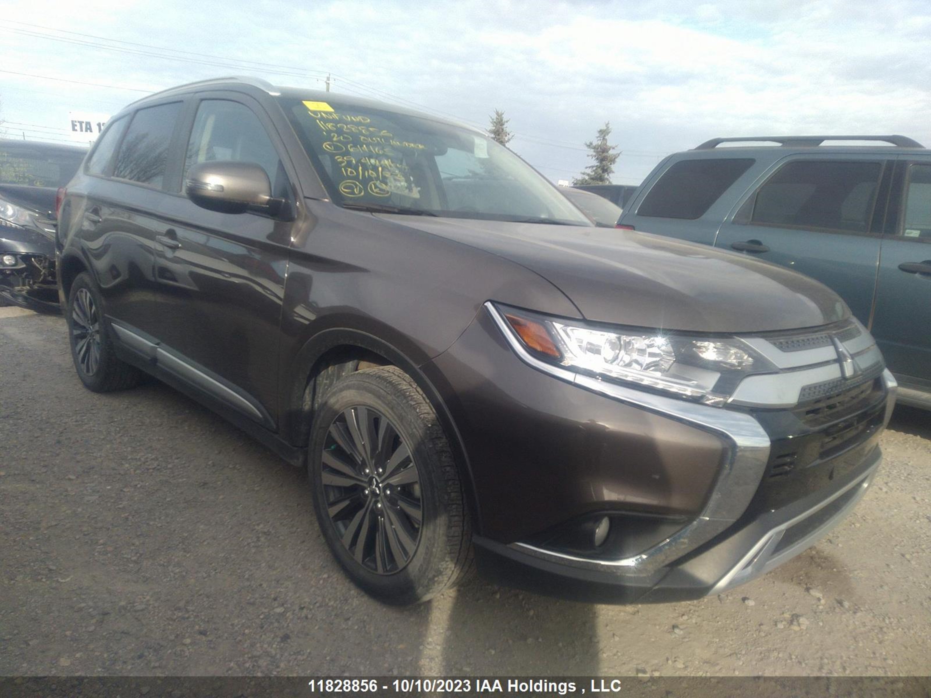 mitsubishi outlander 2020 ja4az2a39lz614165